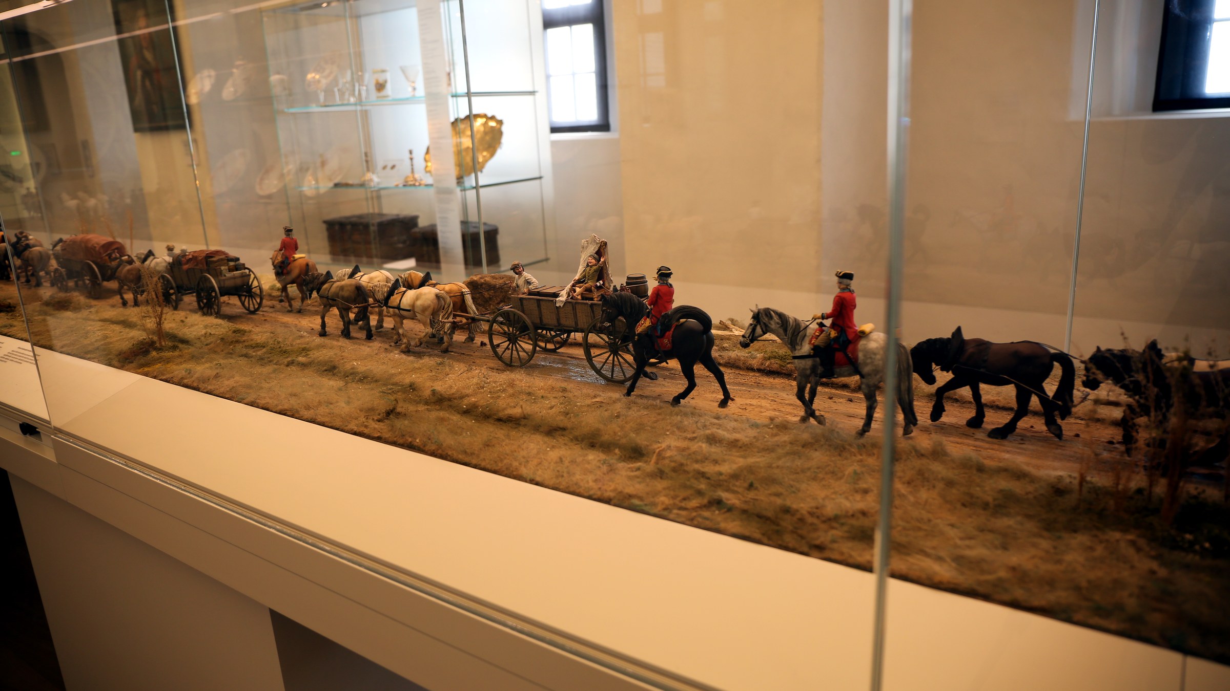 Parade — panoramic wide shot